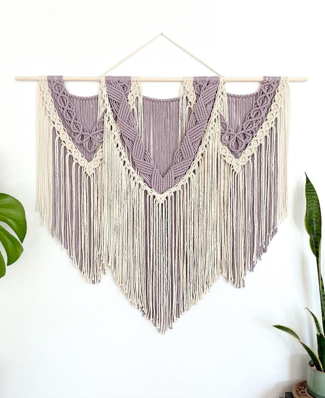 Abrian - Macrame wall hanger